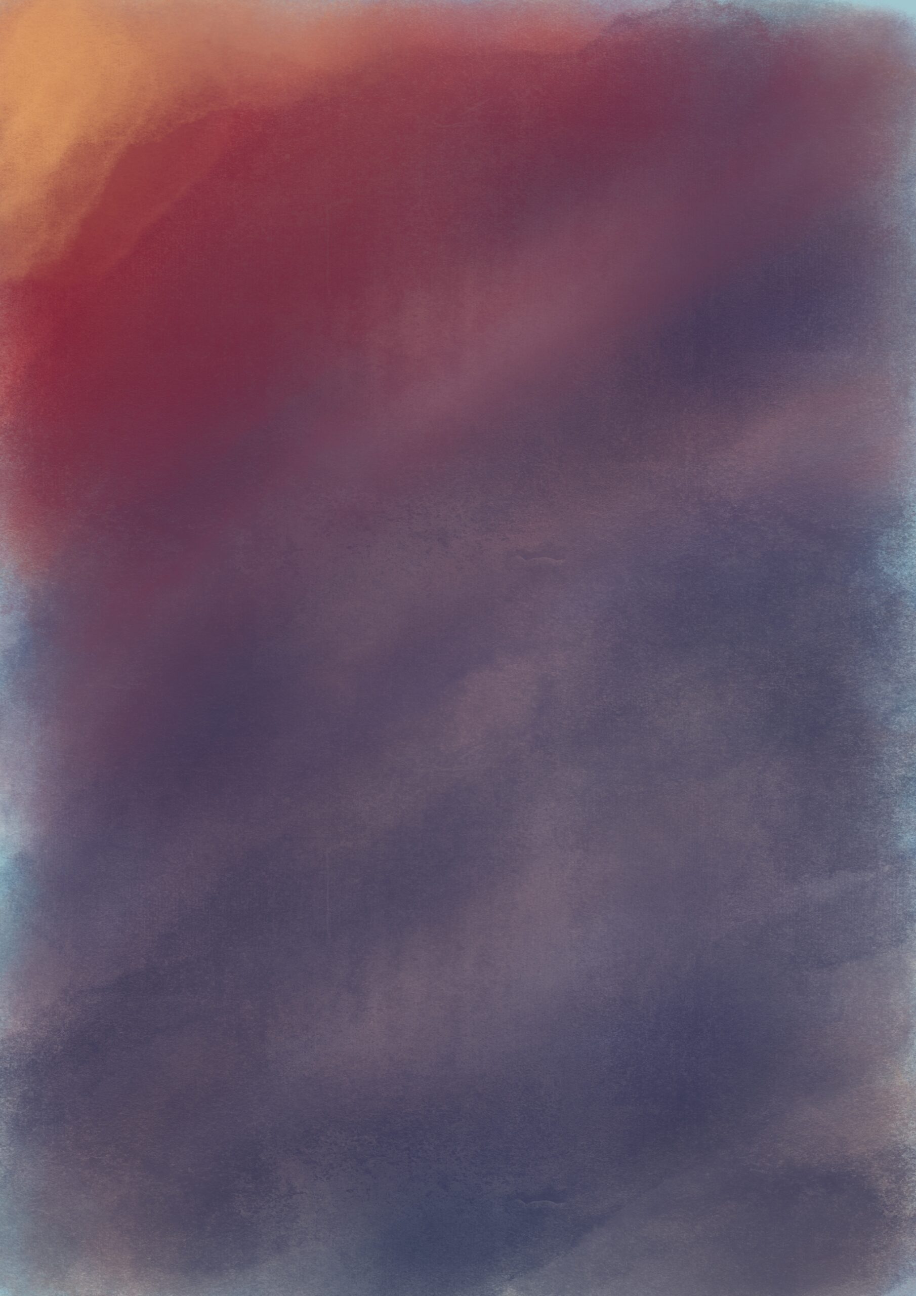 Ein wolkenverhangener Abendhimmel.